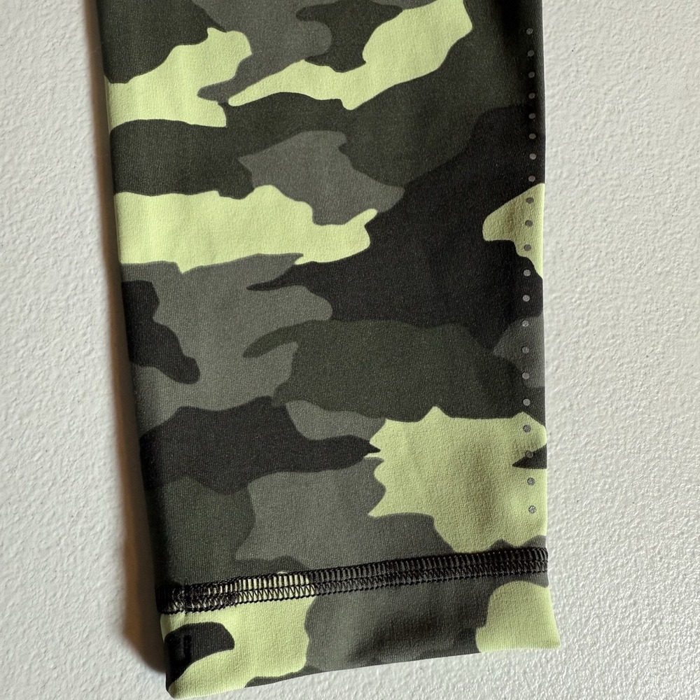 Lululemon Fast and Free Tight‎ Women 12 Camo Green NWOT High Rise Leggings Full - Picture 7 of 9